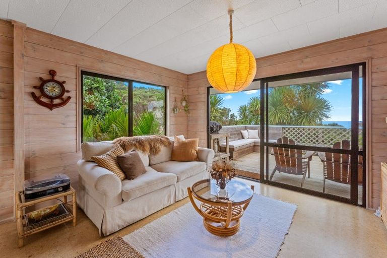 Photo of property in 99 Waitea Road, Muriwai, Waimauku, 0881