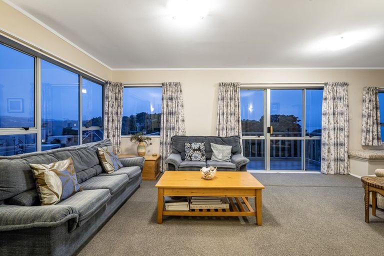 Photo of property in 76 Bayview Road, Paremata, Porirua, 5024