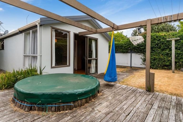 Photo of property in 100 Dickson Road, Papamoa Beach, Papamoa, 3118