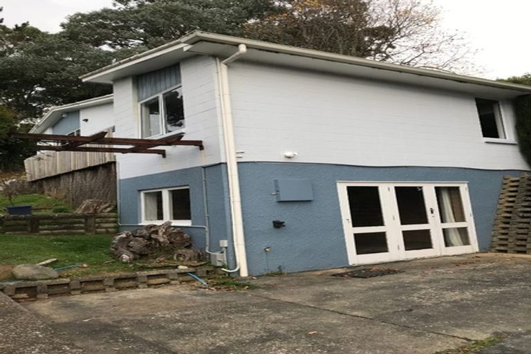 Photo of property in 14a Hawthorn Crescent, Stokes Valley, Lower Hutt, 5019