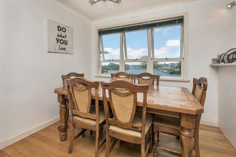 Photo of property in 77 Royal Road, Massey, Auckland, 0614