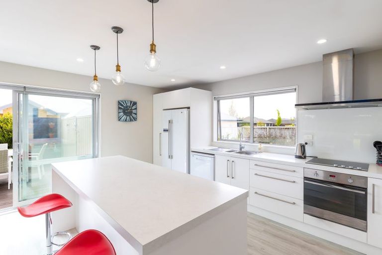 Photo of property in 13 Loeb Place, Rolleston, 7614