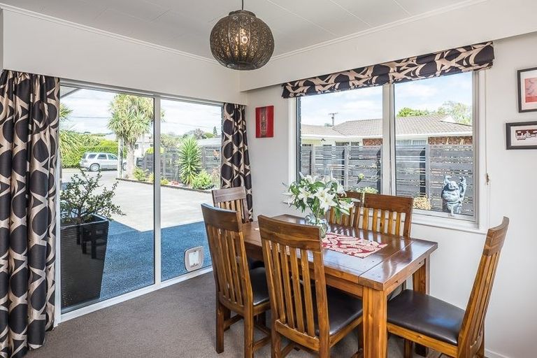 Photo of property in 53 Rimu Street, Waikanae, 5036