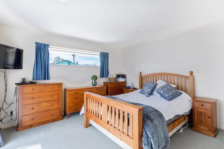 Photo of property in 1 Sabys Road, Halswell, Christchurch, 8025