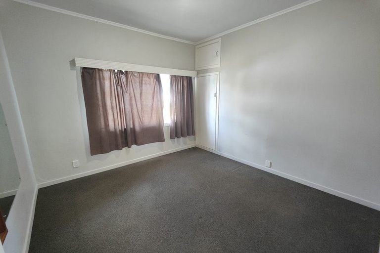 Photo of property in 15 Carey Street, Maeroa, Hamilton, 3200