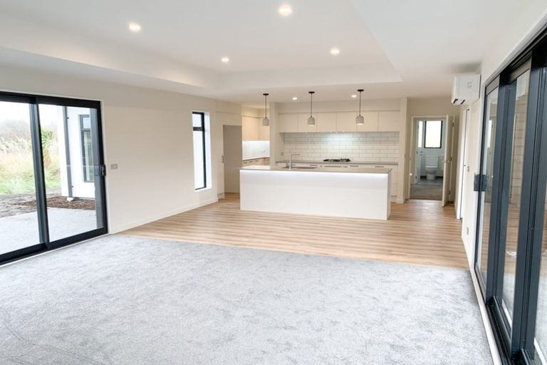 Photo of property in 10 Pegasus Main Street, Pegasus, 7612