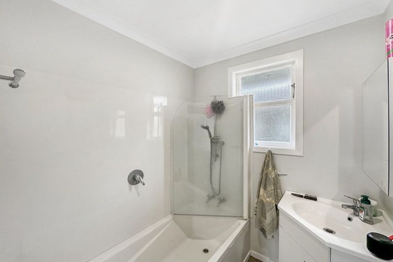 Photo of property in 136 Karaka Street, Castlecliff, Whanganui, 4501