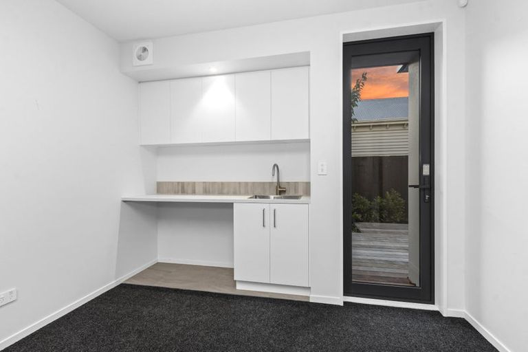 Photo of property in 202b Edgeware Road, Edgeware, Christchurch, 8013
