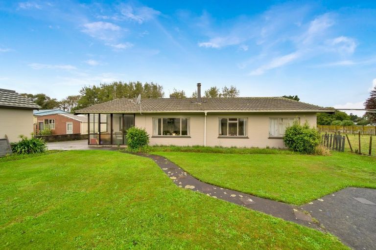 Photo of property in 49 Castle Street, Eltham, 4322