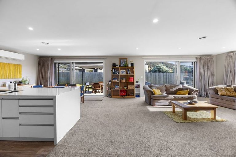 Photo of property in 4 Kingfisher Crescent, Albert Town, Wanaka, 9305