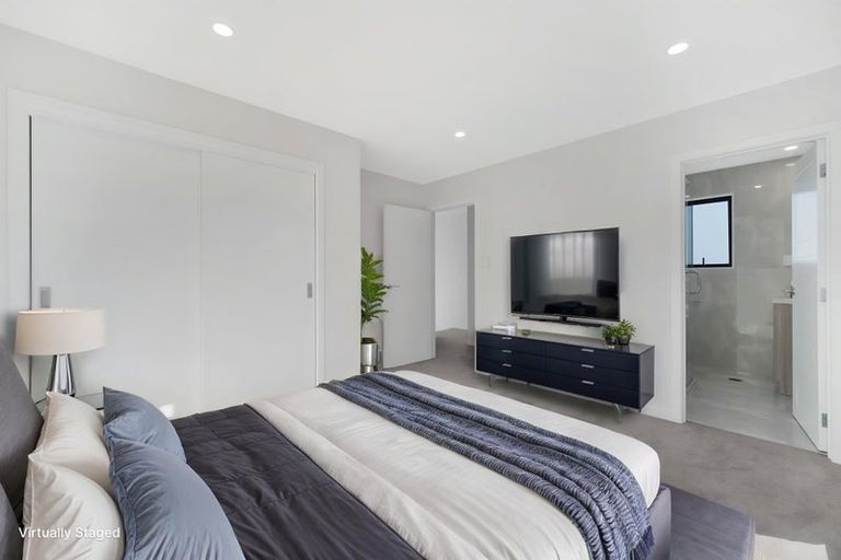 Photo of property in 1/10 Howe Street, Howick, Auckland, 2014