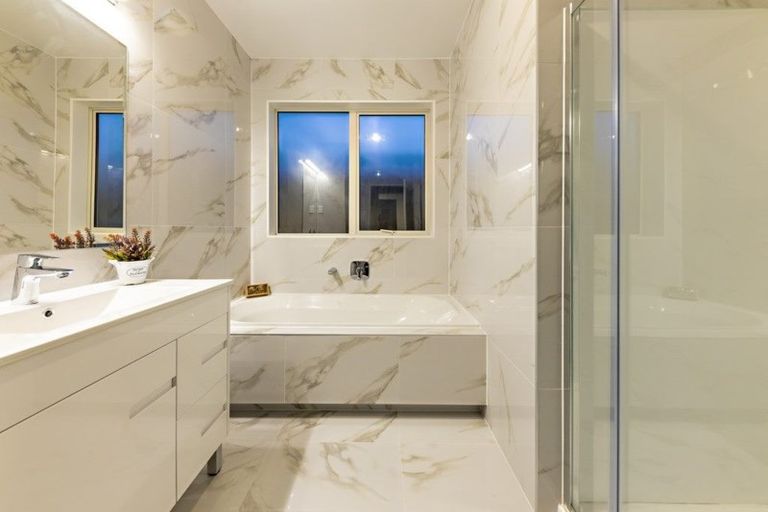 Photo of property in 11 Kapia Drive, Takanini, 2112