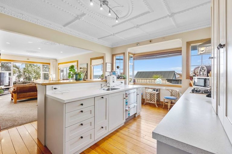 Photo of property in 42 Octavius Place, New Plymouth, 4312