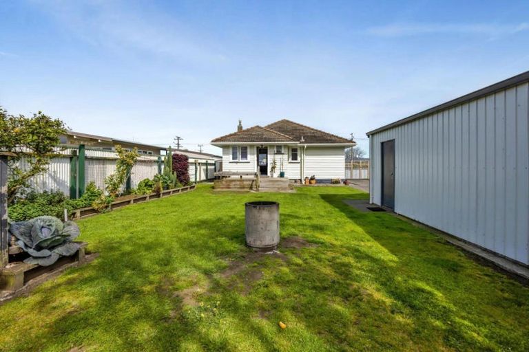 Photo of property in 124 Waihi Road, Hawera, 4610