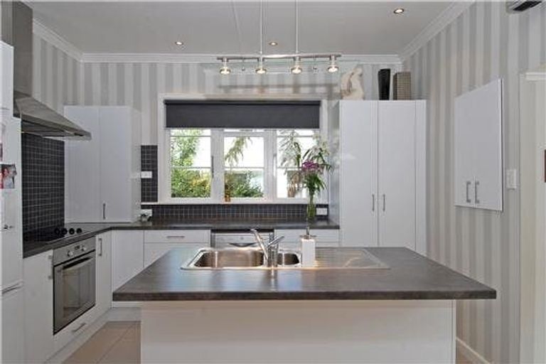 Photo of property in 3 Jalna Avenue, Khandallah, Wellington, 6035