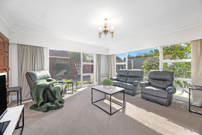 Photo of property in 2/292 Avonhead Road, Avonhead, Christchurch, 8042