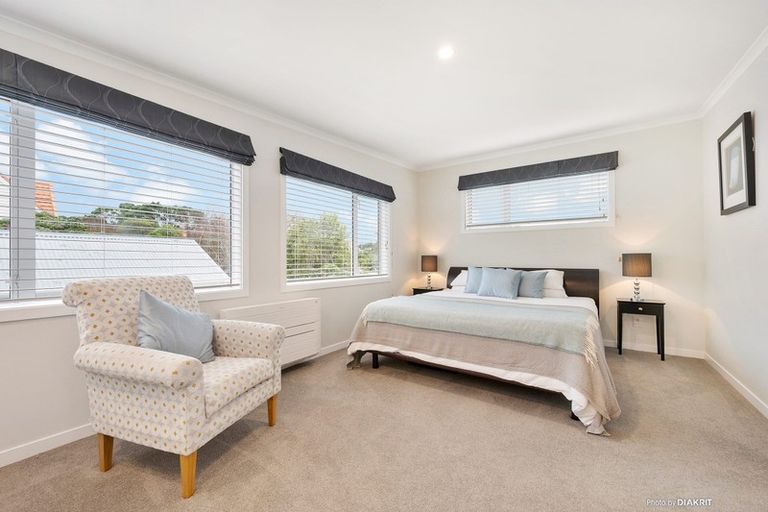 Photo of property in 8 Nicholson Road, Khandallah, Wellington, 6035