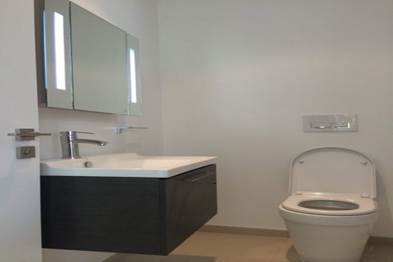 Photo of property in 34 House Avenue, Mangere Bridge, Auckland, 2022