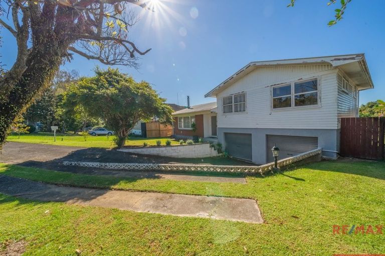 Photo of property in 400 Great South Road, Opaheke, Papakura, 2113