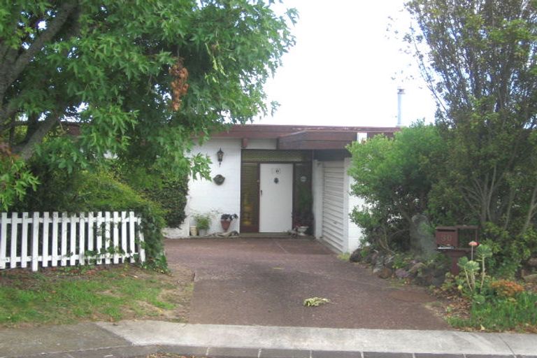 Photo of property in 30 Mcbreen Avenue, Northcote, Auckland, 0627