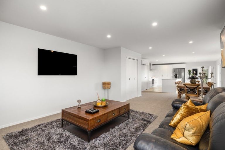 Photo of property in 49a Oceana Drive, Welcome Bay, Tauranga, 3175