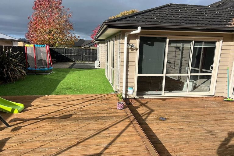 Photo of property in 79 Parkhaven Drive, Rosehill, Papakura, 2113