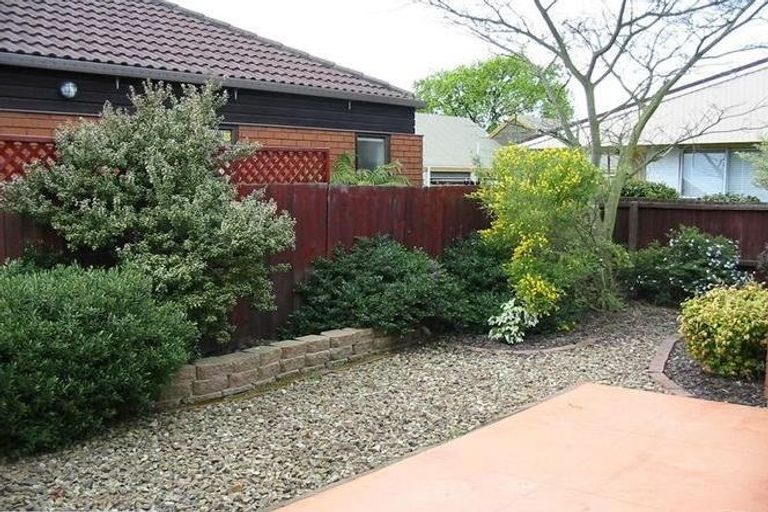 Photo of property in 2/8 Angela Street, Upper Riccarton, Christchurch, 8041