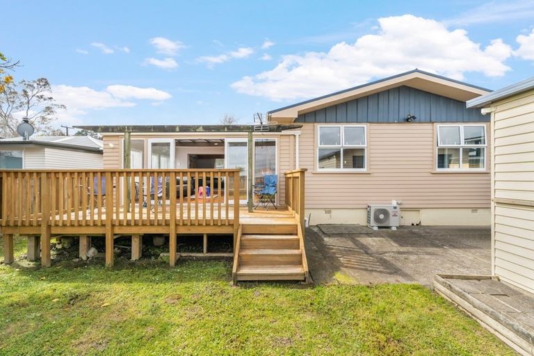 Photo of property in 40 Moeraki Road, Maoribank, Upper Hutt, 5018