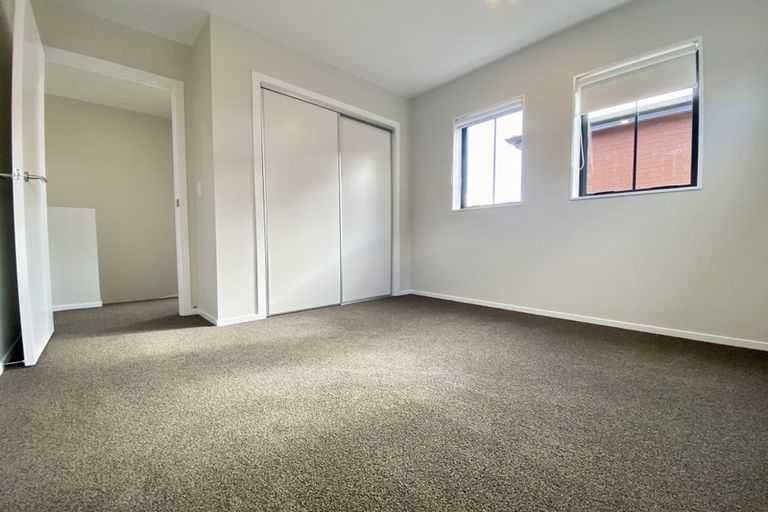 Photo of property in 12/15 Sunhill Road, Sunnyvale, Auckland, 0612