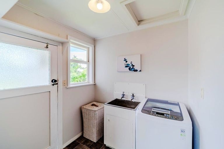 Photo of property in 12 Constable Crescent, Onekawa, Napier, 4110