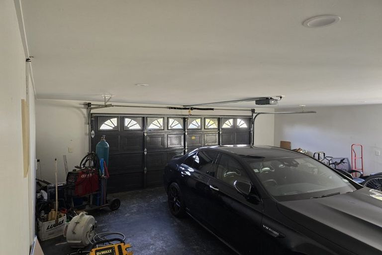 Photo of property in 10/199 Birdwood Road, Massey, Auckland, 0614