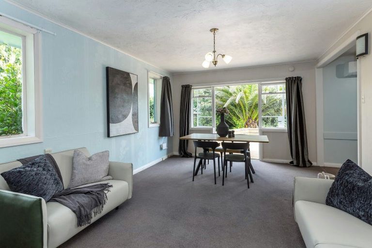 Photo of property in 118 Brandon Street, Featherston, 5710