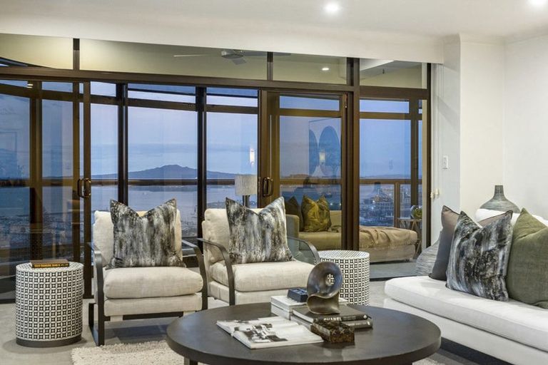 Photo of property in Shangri La Apartments, 10/97 Jervois Road, Herne Bay, Auckland, 1011