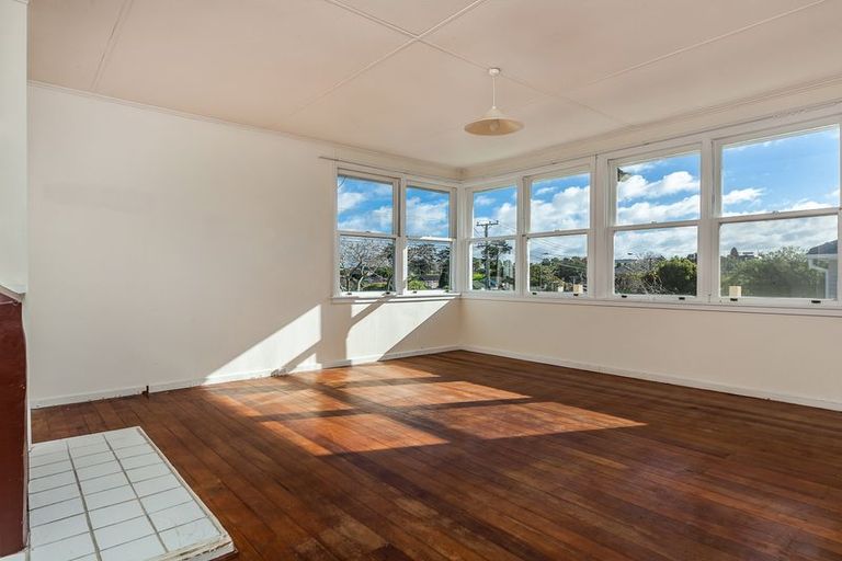 Photo of property in 104a Lake Road, Belmont, Auckland, 0622