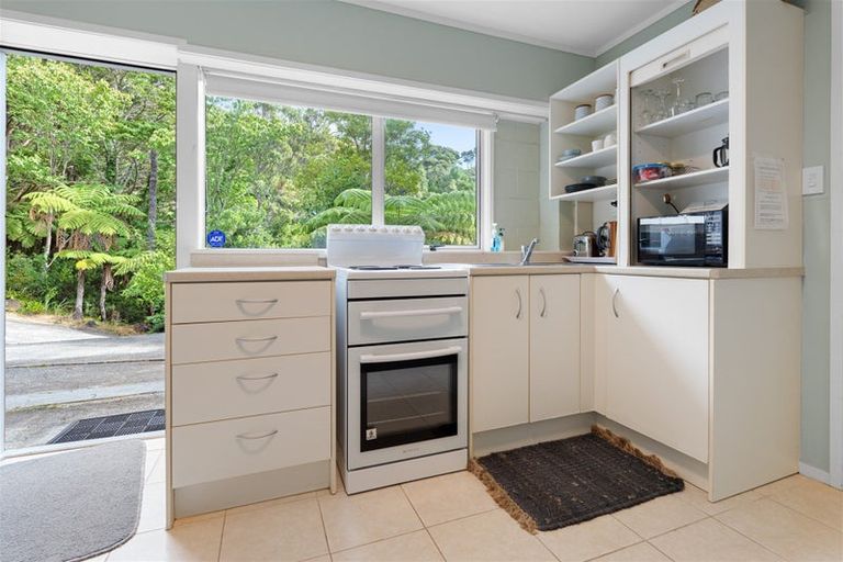 Photo of property in 52 School Road, Paihia, 0200