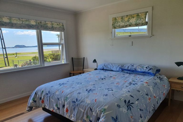 Photo of property in 13 Kawakawa Bay Coast Road, Kawakawa Bay, Papakura, 2585