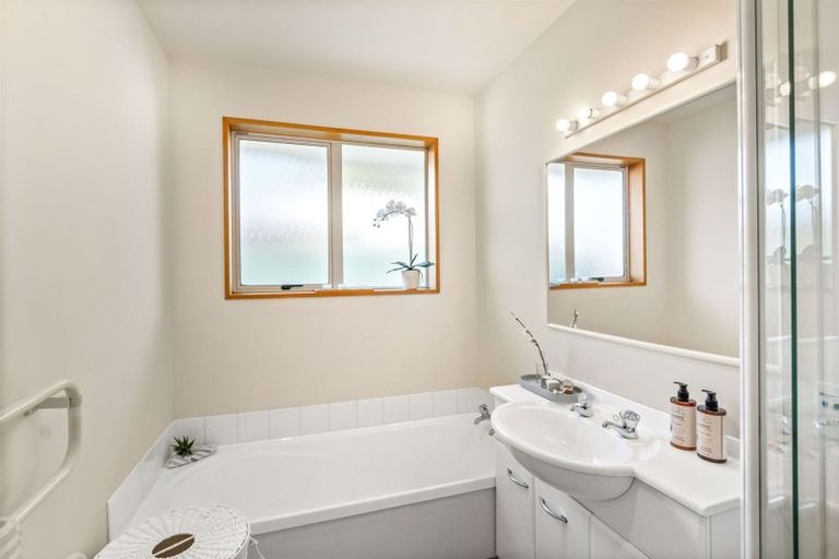 Photo of property in 54a Fenchurch Street, Redwood, Christchurch, 8051