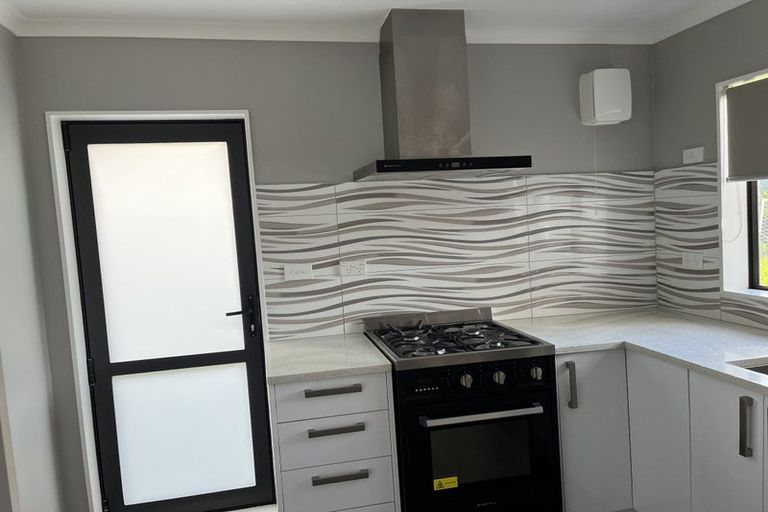 Photo of property in 5 Korihi Drive, Swanson, Auckland, 0614