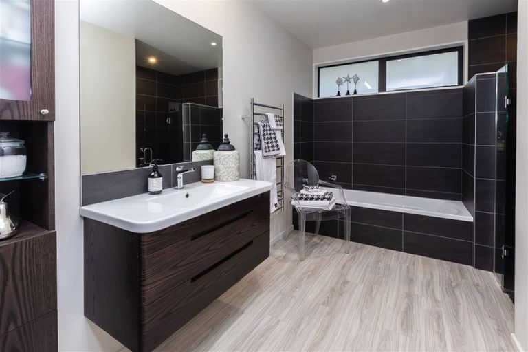 Photo of property in 11 Churchill Drive, Rangiora, 7400