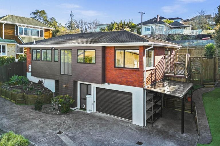 Photo of property in 2/20 Beach Road, Mellons Bay, Auckland, 2014