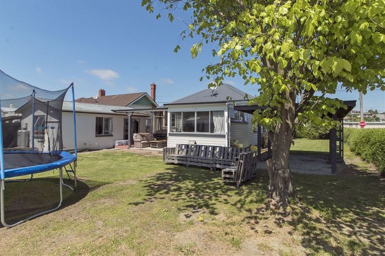 Photo of property in 10 Harris Street, Pleasant Point, 7903