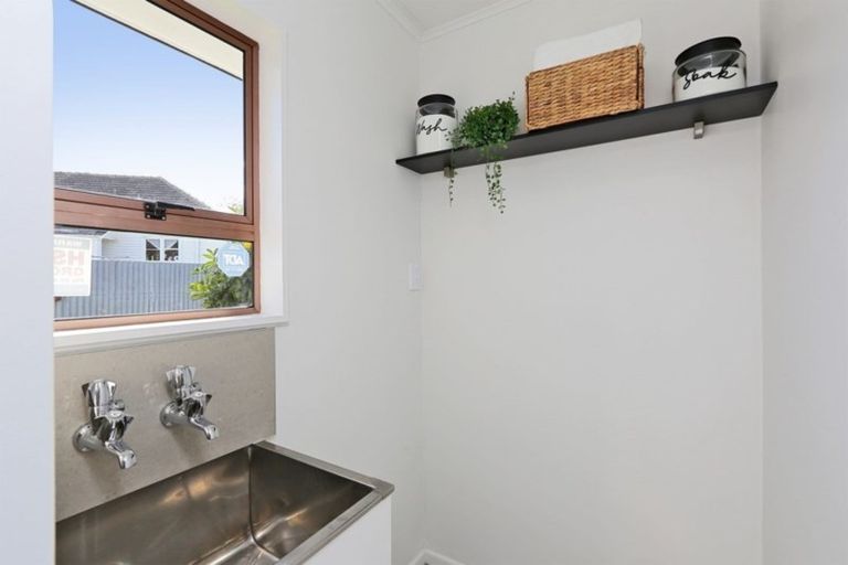 Photo of property in 4/608 Grays Road, Mahora, Hastings, 4120