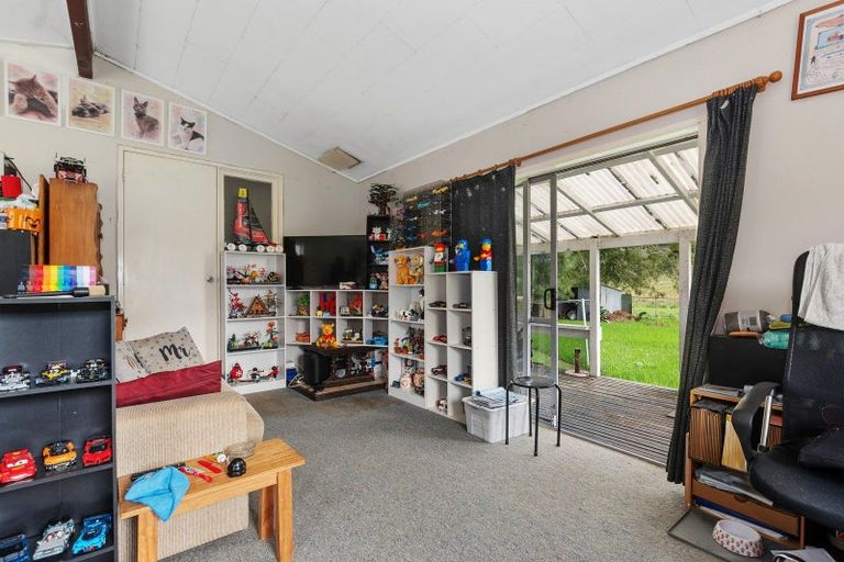 Photo of property in 7 Belton Place, Hikurangi, 0114