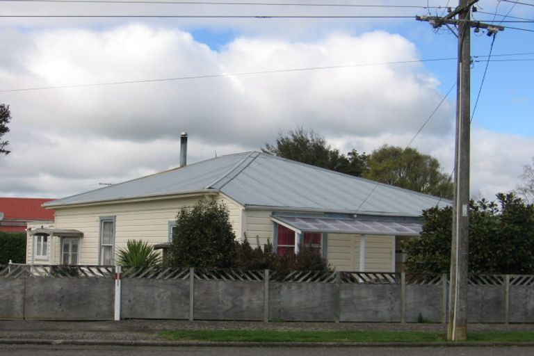 Photo of property in 52 Raglan Street, Lansdowne, Masterton, 5810