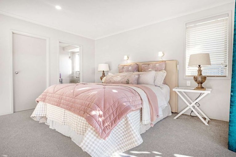 Photo of property in 5 Barbary Close, Wharewaka, Taupo, 3330