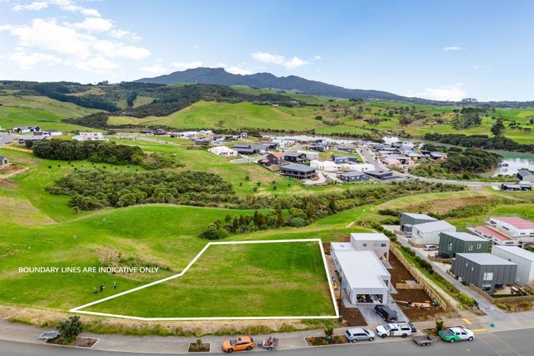 Photo of property in 62 Rangitahi Road, Raglan, 3225