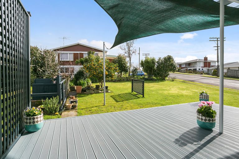 Photo of property in 2 Mountain View Drive, Te Awamutu, 3800