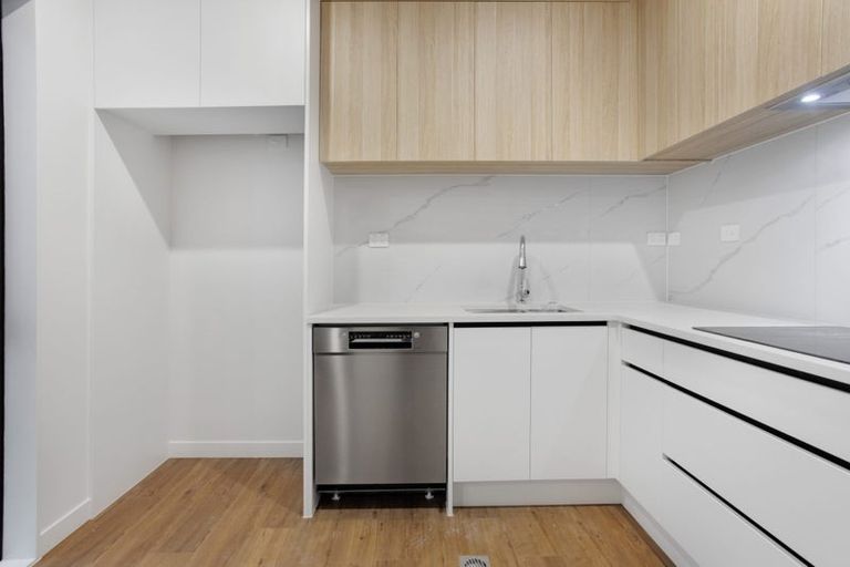 Photo of property in 11/196 Royal Road, Massey, Auckland, 0614