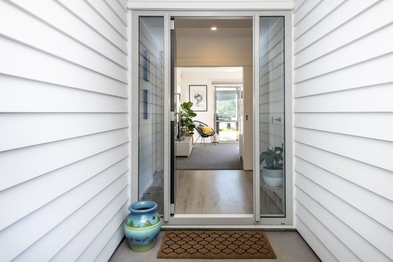 Photo of property in 23 Brownhill Road, Whitford, Manurewa, 2576