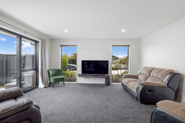 Photo of property in 92 Sunline Avenue, Lincoln, 7608